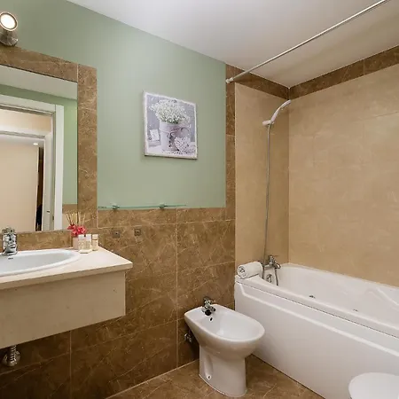 Apartment Luxrocha By Real Life Concierge *