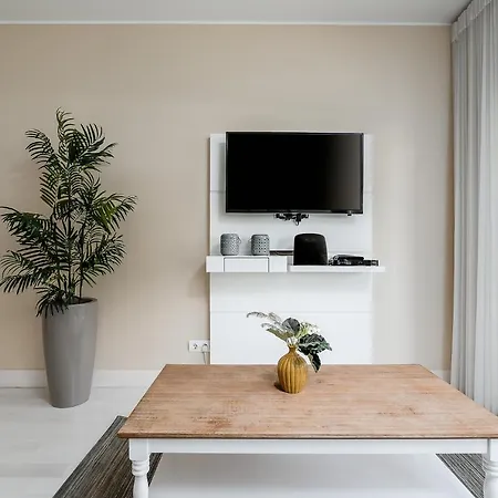 Apartment Luxrocha By Real Life Concierge